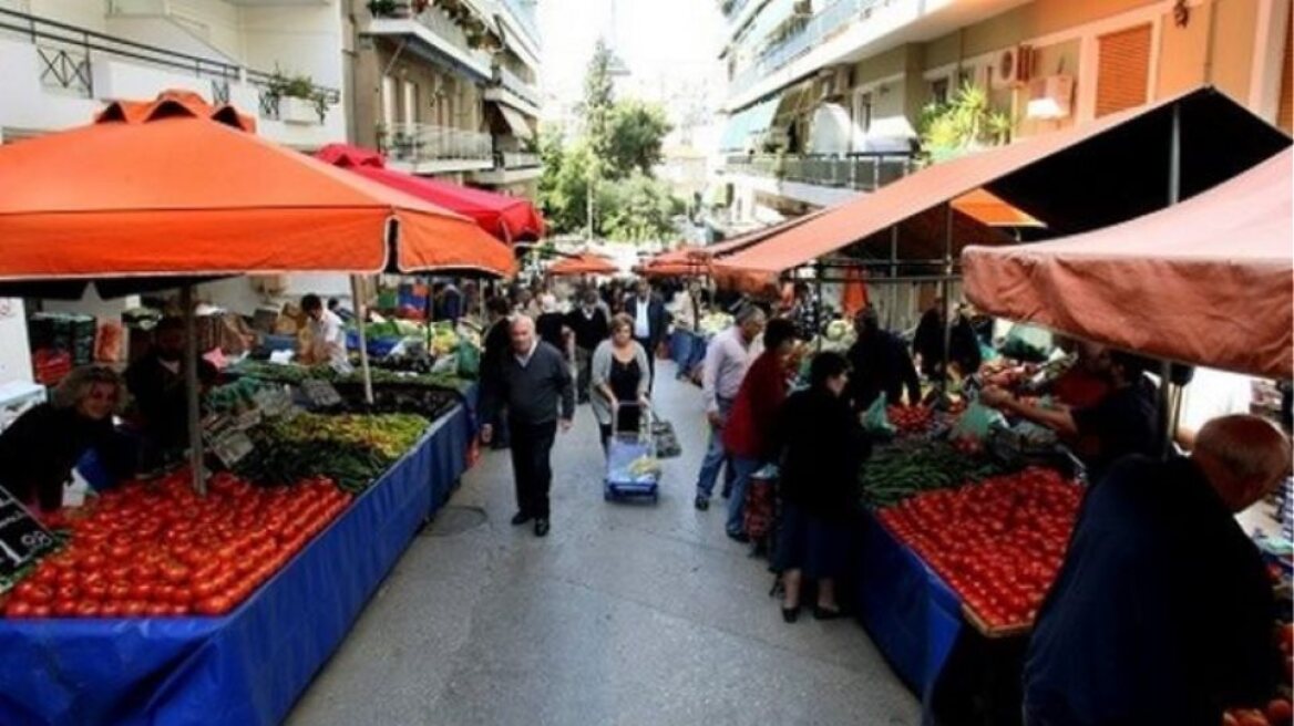 Κορωνοϊός – Λαϊκές αγορές: Με το… γάντι από αύριο θα ψωνίζουν οι καταναλωτές