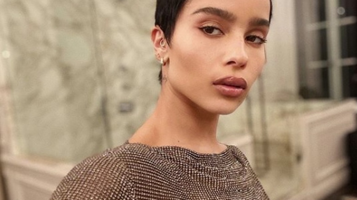 Η Zoë Kravitz βρήκε τον τρόπο για να περάσεις την καραντίνα σαν βασίλισσα