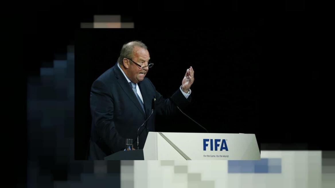 Επικεφαλής ιατρικής επιτροπής FIFA: «Επικίνδυνο να αρχίσουν οι διοργανώσεις τον Μάιο»