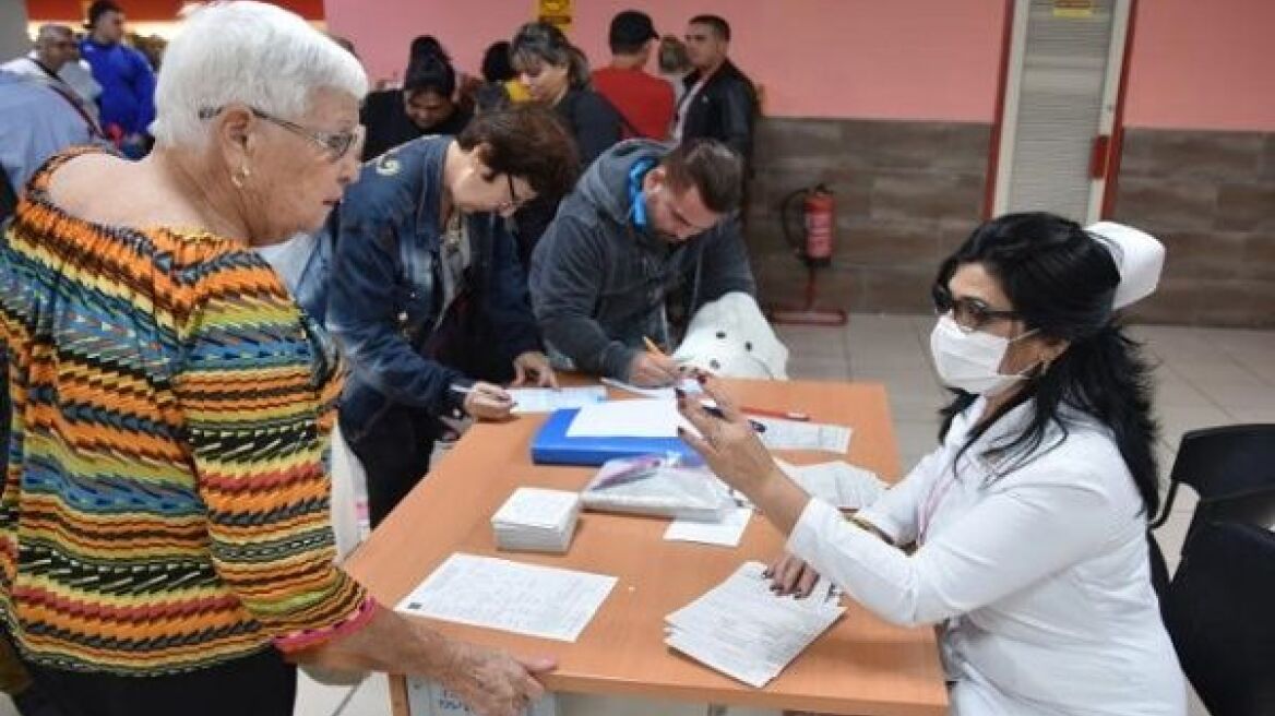 Κορωνοϊός - Κούβα: Σε απομόνωση 32.500 τουρίστες