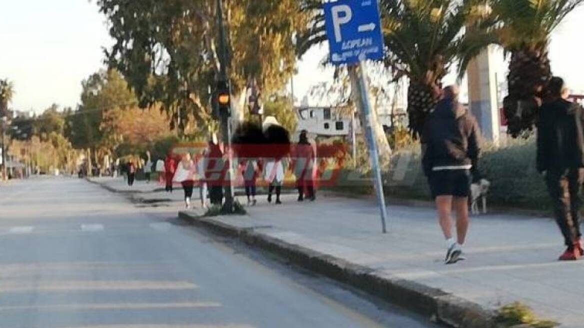 Απαγόρευση κυκλοφορίας: Βγήκε κόσμος το απόγευμα στην παραλιακή οδό της Πάτρας