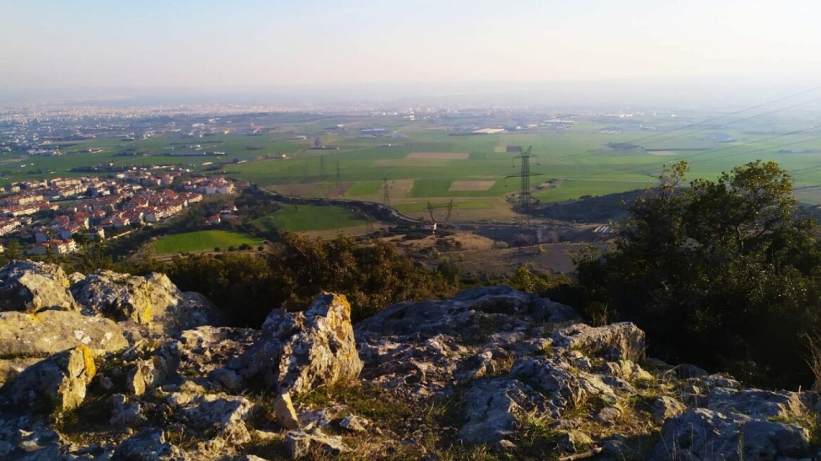 Θεσσαλονίκη: Από τα 50 μέτρα έπεσε η 20χρονη που βρέθηκε νεκρή σε παλιό λατομείο