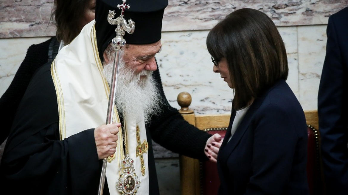 Περαστικά από την Σακελλαροπούλου στον Αρχιεπίσκοπο Ιερώνυμο