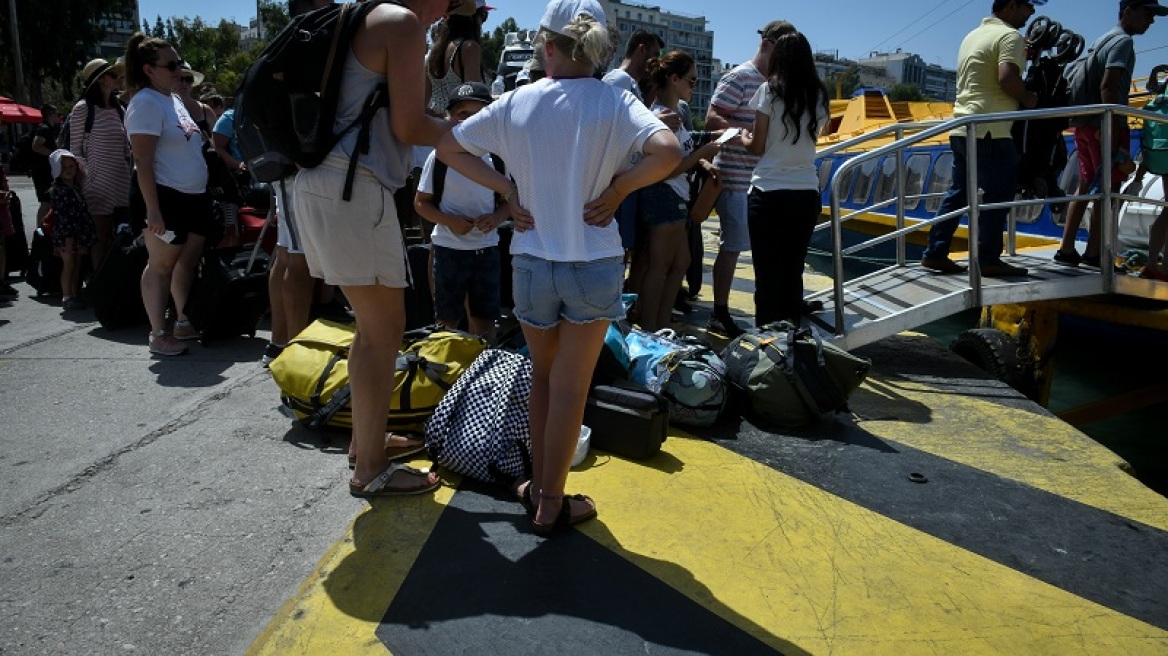 Toυρισμός 2019: Εισπράξεις 18,18 δισ. και αφίξεις 34 εκατ.