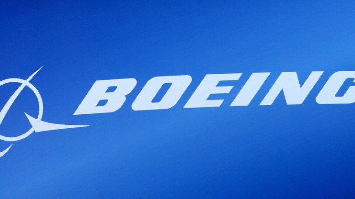 Κορωνοϊός: Η Boeing μελετά σχέδιο μείωσης του προσωπικού της κατά 10%, γράφει η WSJ