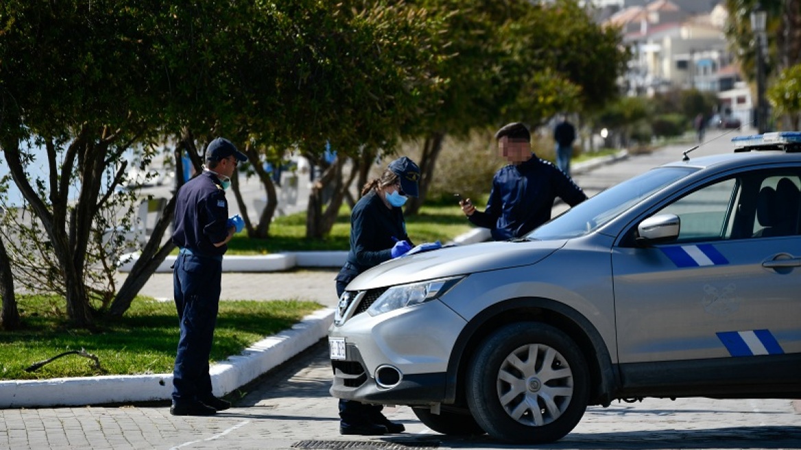 Απαγόρευση κυκλοφορίας: 34 πρόστιμα των 300 ευρώ – 323 παραβάσεις για άσκοπες μετακινήσεις