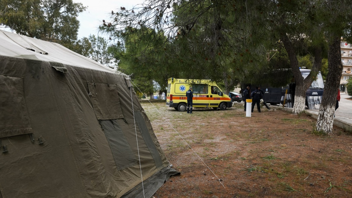 Κρανίδι: Για προληπτικούς λόγους μεταφέρονται στο Παιδων δύο βρέφη από τη δομή μεταναστών