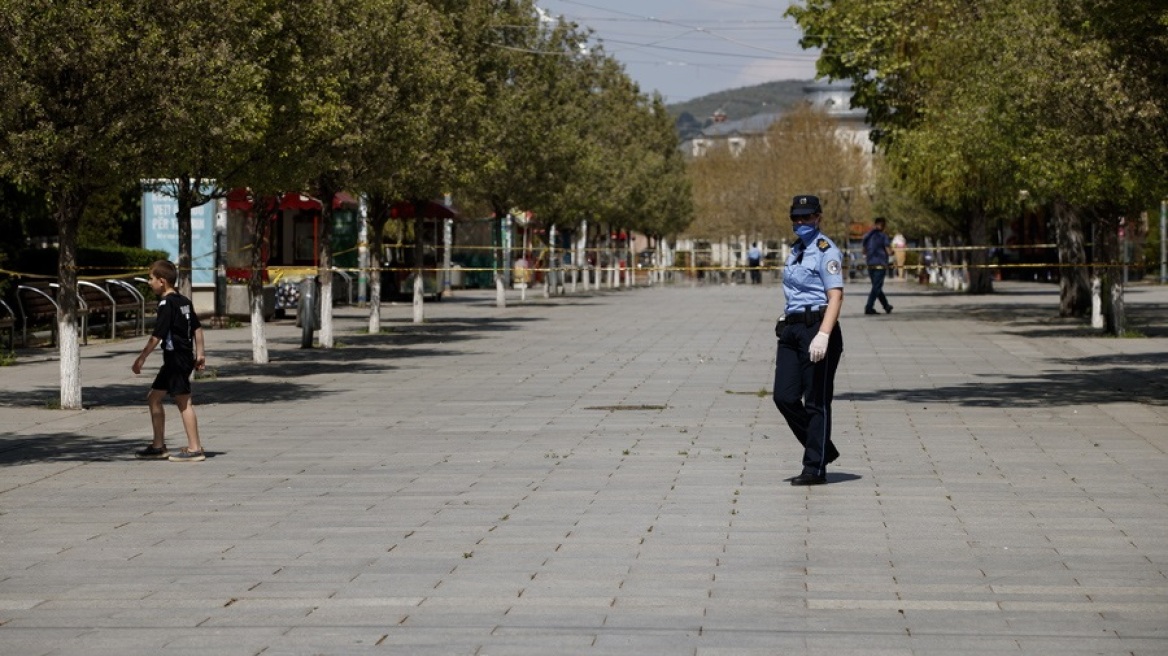 Κορωνοϊός - Σερβία: Απαγόρευση κυκλοφορίας μελετά η κυβέρνηση - Είναι αντισυνταγματικό λέει η αντιπολίτευση