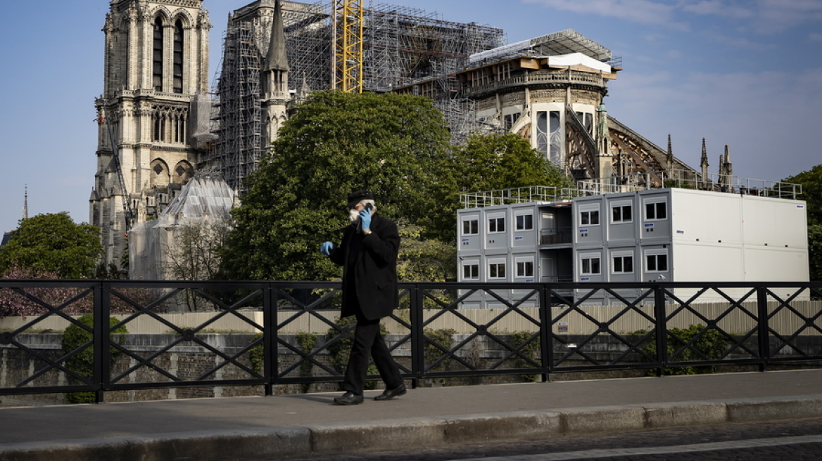 Γαλλία: Άνοιξαν και πάλι τα εργοτάξια στην Παναγία των Παρισίων