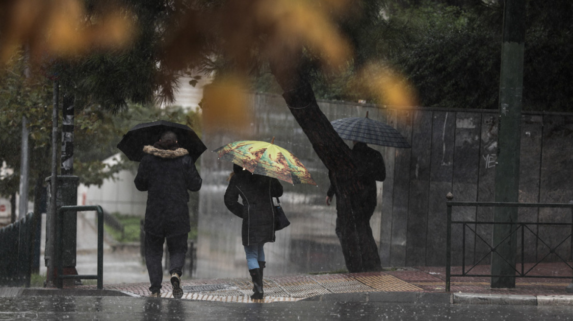 Έκτακτο δελτίο καιρού: Κακοκαιρία στα βόρεια με καταιγίδες και χαλάζι - Δείτε ποιες περιοχές επηρεάζονται  