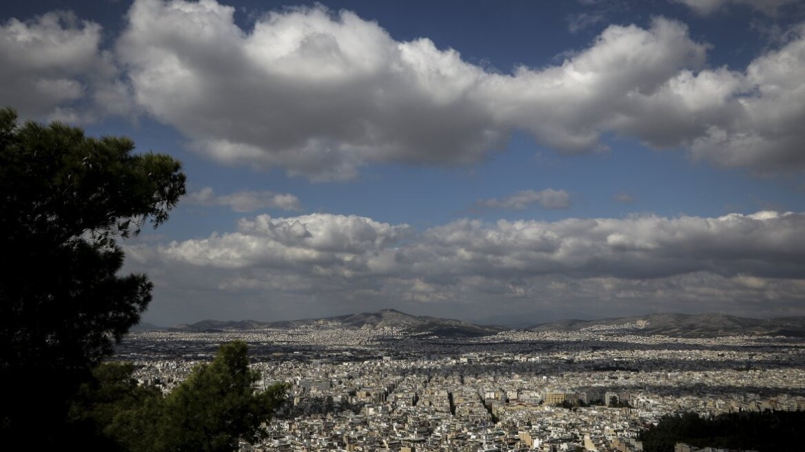 Καιρός: Πρόσκαιρη βελτίωση την Τρίτη, νέα κακοκαιρία την Τετάρτη