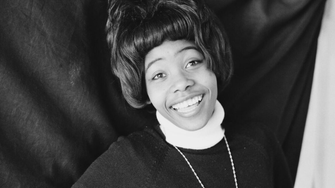 Έφυγε από τη ζωή η Millie Small, η τραγουδίστρια του θρυλικού «My Boy Lollipop»