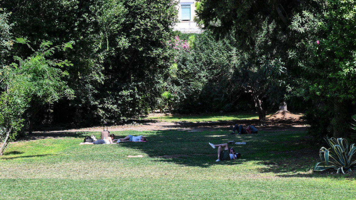 Καιρός: Καλοκαιριάζει από Δευτέρα με 35άρια - Δείτε χάρτη με τις θερμοκρασίες ανά περιοχή