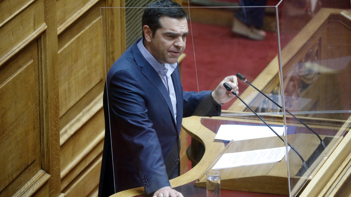 Ο Τσίπρας  στήριξε τον Παπαγγελόπουλο, αλλά ο ΣΥΡΙΖΑ αποχωρεί από την κρίσιμη ψηφοφορία