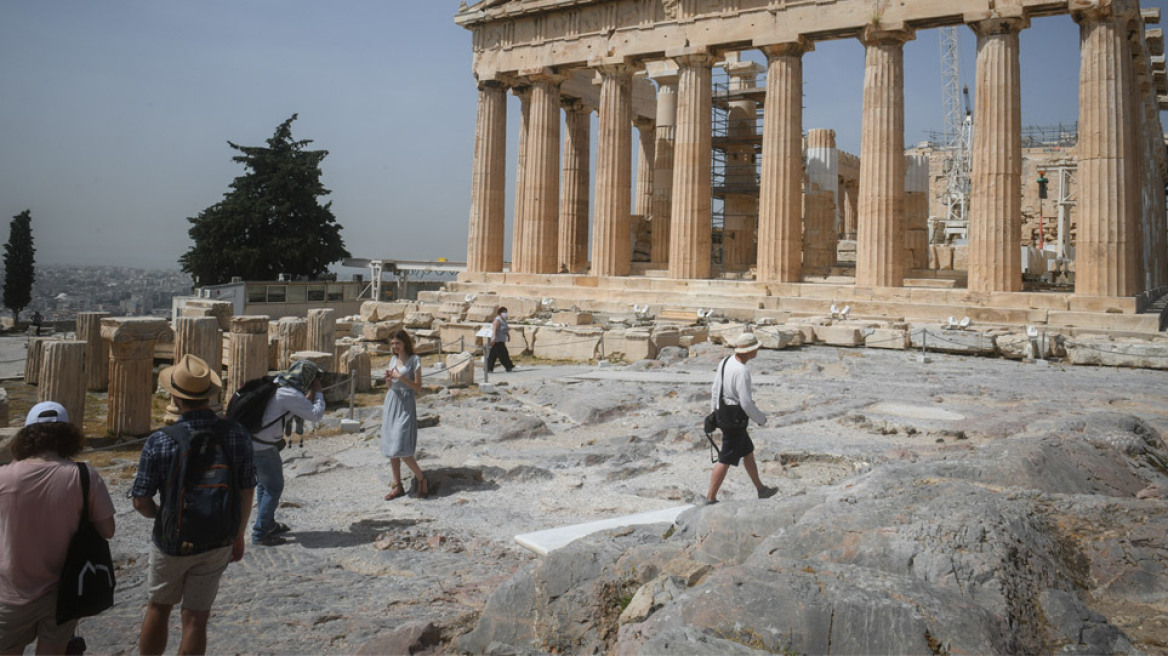 Τουρισμός - Άρση μέτρων: «Σπριντ» για άνοιγμα 1η Ιουνίου και αναμονή για τα υγειονομικά πρωτόκολλα 