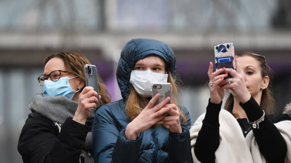 Κορωνοϊός - Βρετανία: Έρχεται εφαρμογή στα smartphones για την ιχνηλάτηση κρουσμάτων 