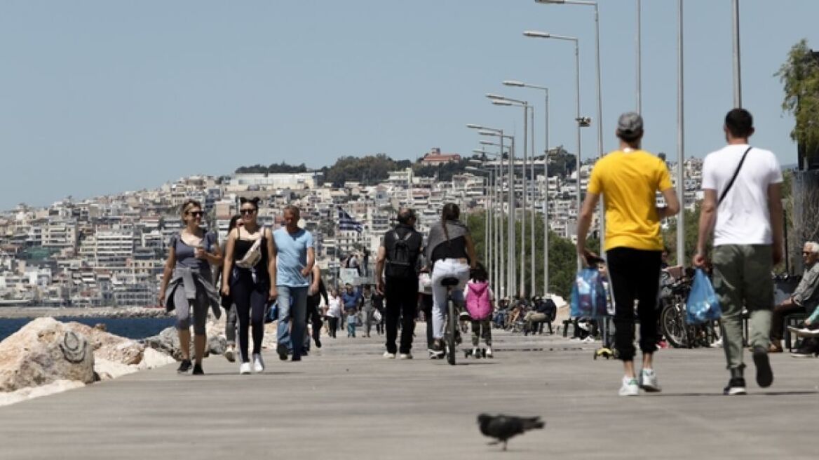 Τι αλλάζει από Δευτέρα: Ανοίγουν δημοτικά, υπηρεσίες και οι περισσότερες επιχειρήσεις