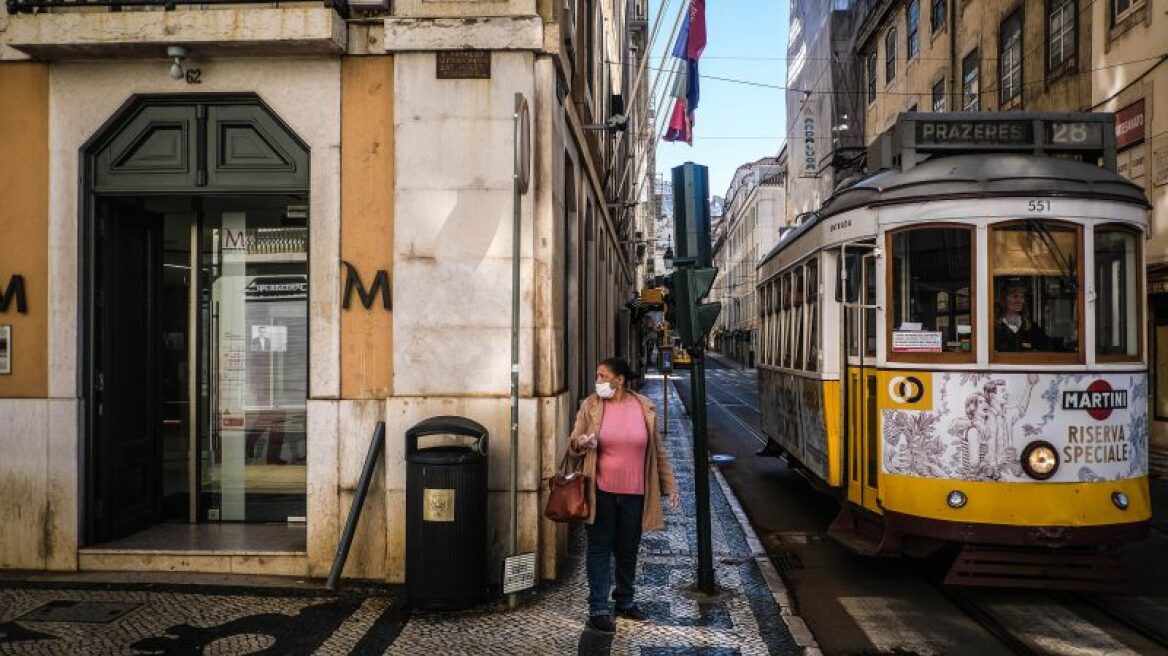 Κορωνοϊός - Άρση μέτρων: Επαναλειτουργούν κινηματογράφοι και θέατρα στην Πορτογαλία