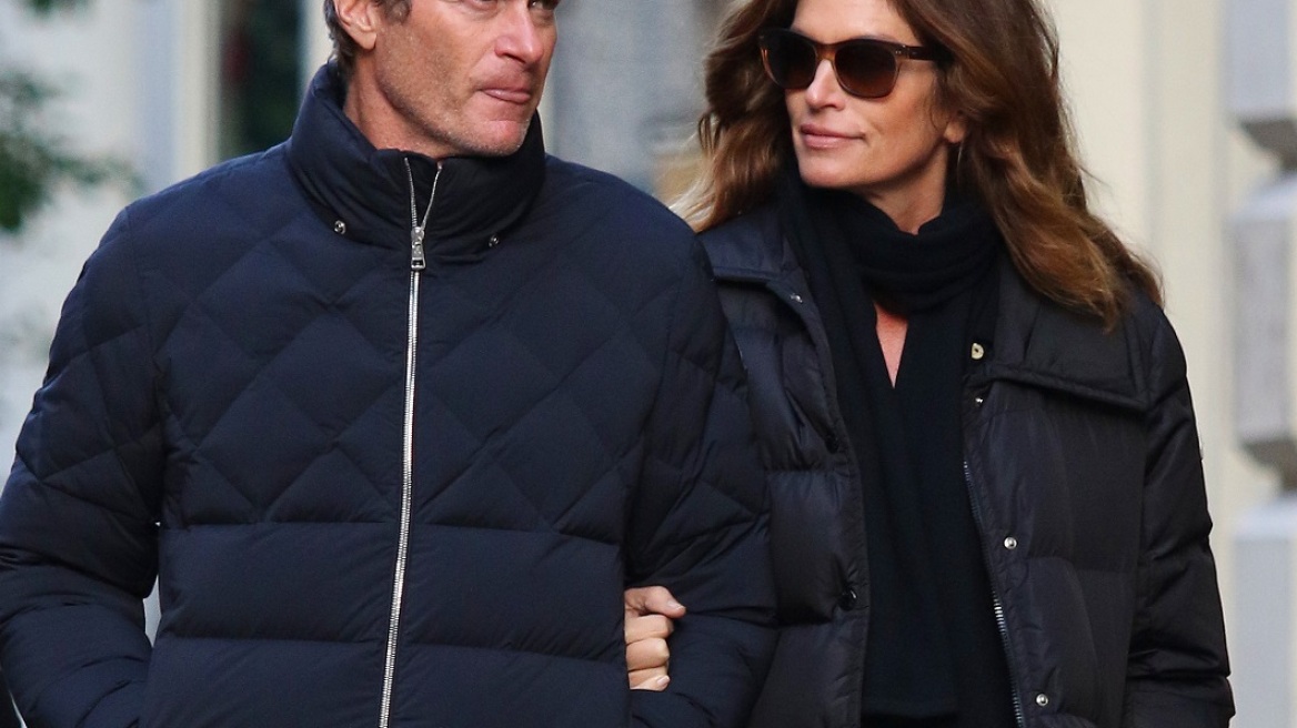 Cindy Crawford – Rande Gerber: Γιόρτασαν την 22η επέτειό τους με μια φωτογραφία από το γάμο τους στις Μπαχάμες