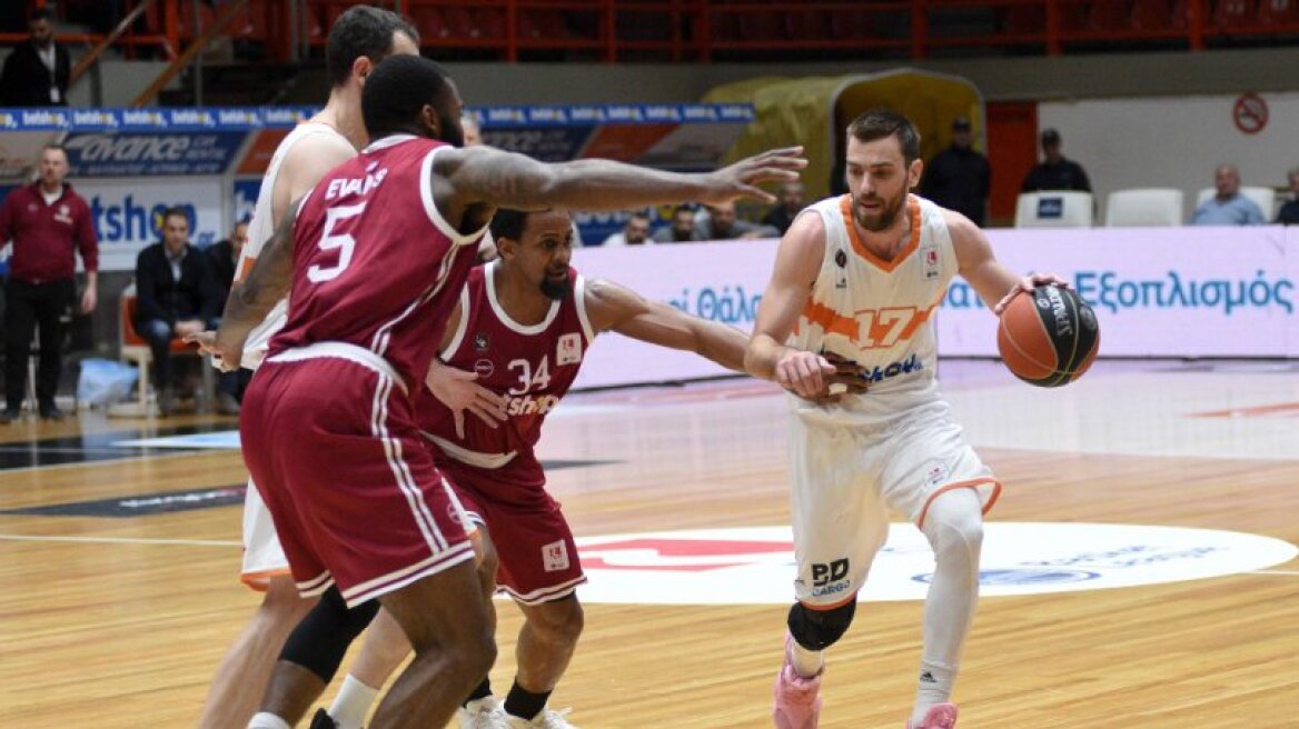 Ήφαιστος: Αποχωρεί από την Basket League