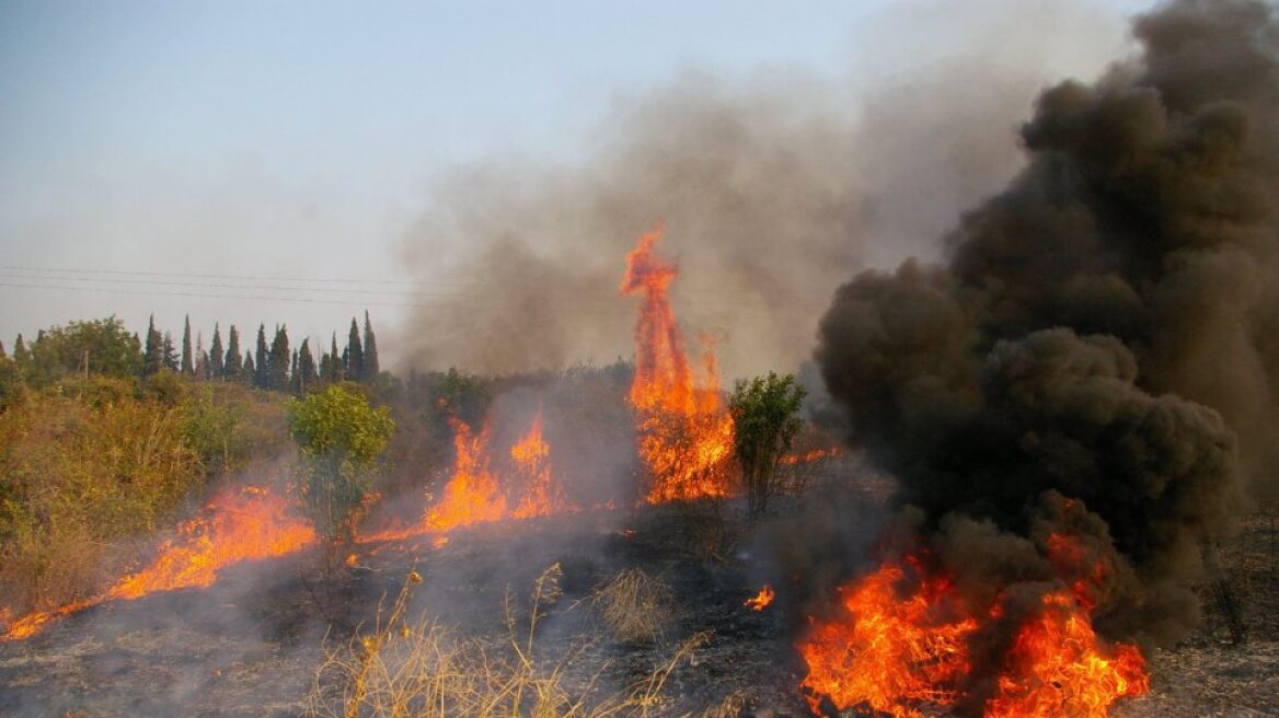 Κέρκυρα: Mεγάλη φωτιά στο ΧΥΤΑ Τεμπλονίου