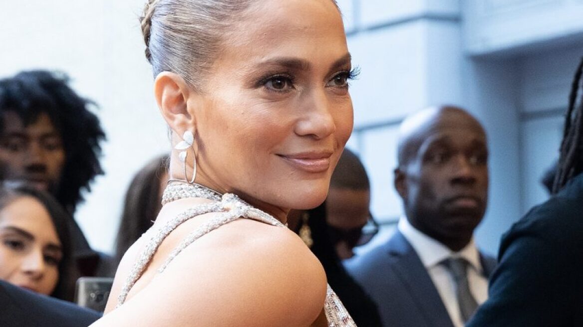 Τα μυστικά της Jennifer Lopez για λαμπερή και νεανική επιδερμίδα