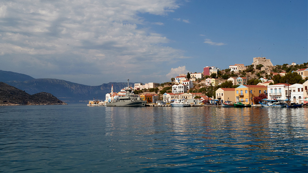 Σάλος για τις δηλώσεις Ροζάκη για το «απομονωμένο Καστελόριζο που είναι κοντά στις τουρκικές ακτές»