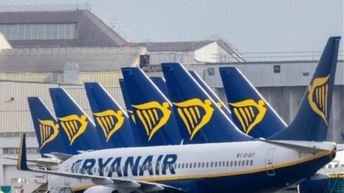 Ryanair: Μειώσεις στους μισθούς αλλιώς απολύονται 3500 εργαζόμενοι, λέει η διοίκηση 