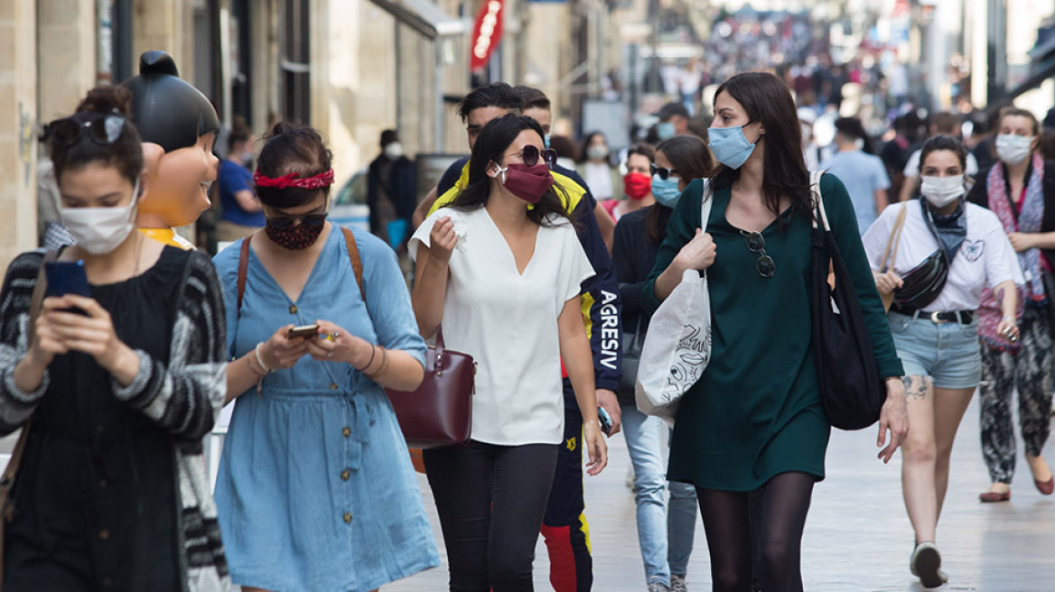 Εφιαλτικές προβλέψεις του MIT: Μέχρι και 3,7 εκατ. νεκροί από τον κορωνοϊό μέχρι την άνοιξη του 2021