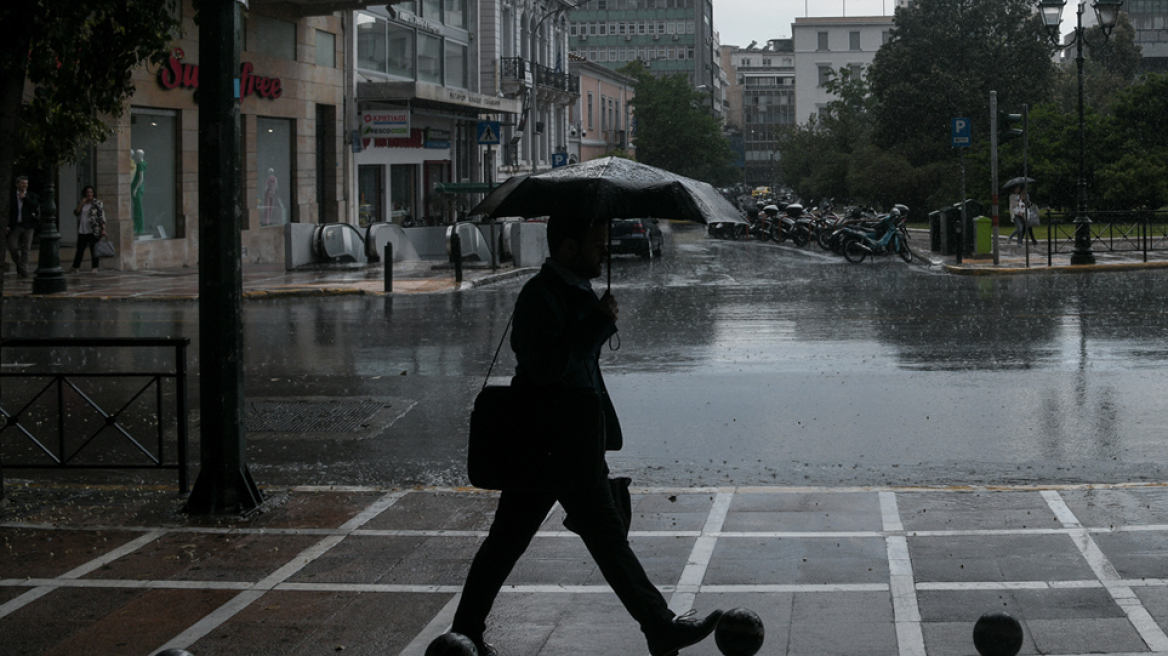 Καιρός: Ισχυρές καταιγίδες με χαλάζι σήμερα - Οι «επικίνδυνες» περιοχές σε χάρτες