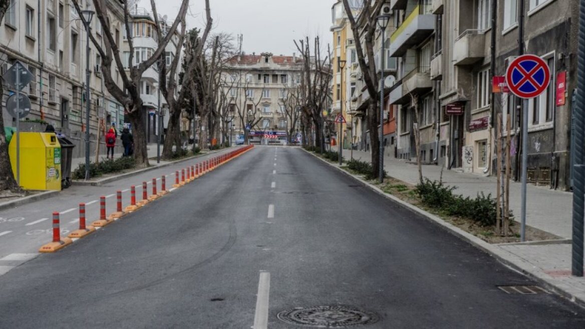 Βουλγαρία: Κλείνουν νυχτερινά κέντρα και ντισκοτέκ - Χωρίς θεατές οι αθλητικές διοργανώσεις 