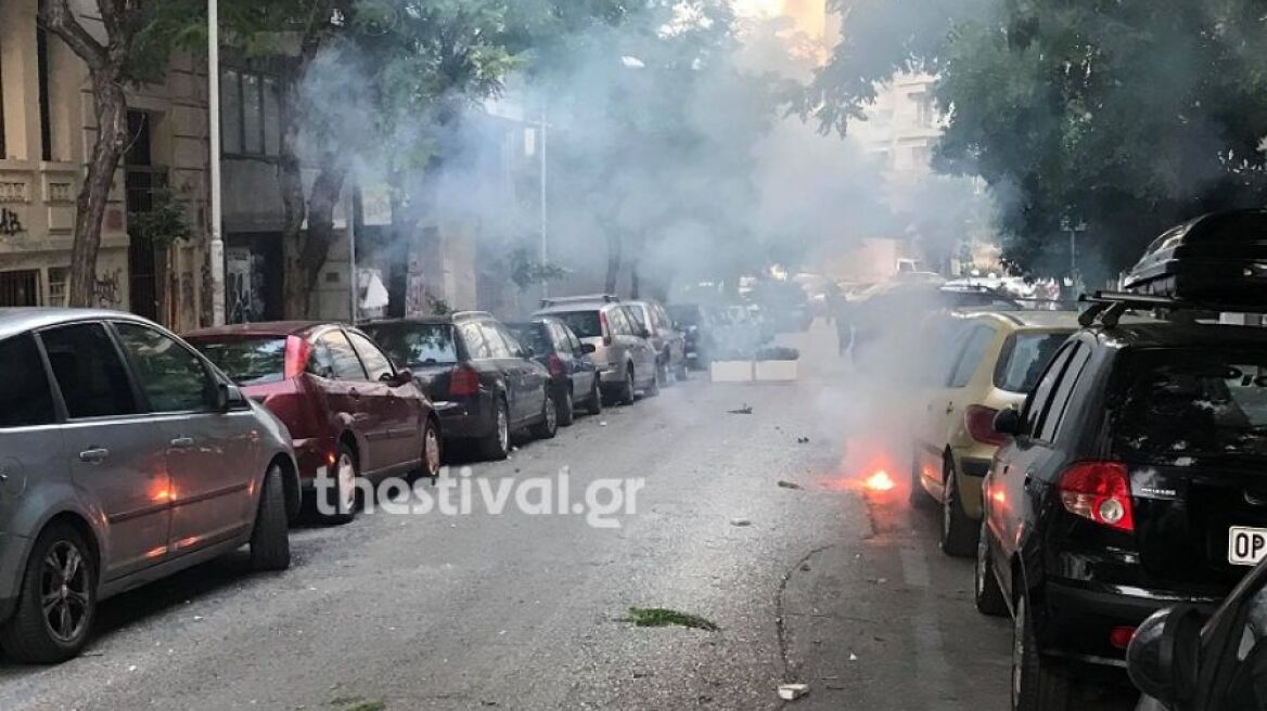 Επεισόδια και στη Θεσσαλονίκη στην πορεία κατά του νομοσχεδίου για τις διαδηλώσεις