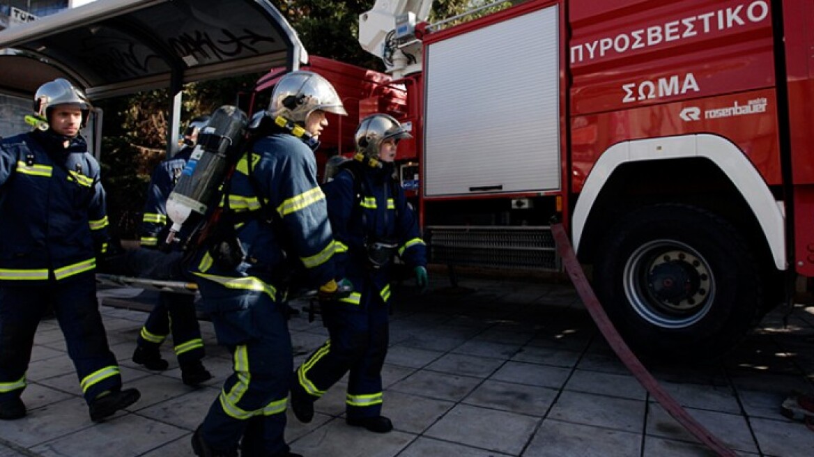 Τραγωδία στη Βάρη: Νεκρή γυναίκα από φωτιά σε μονοκατοικία