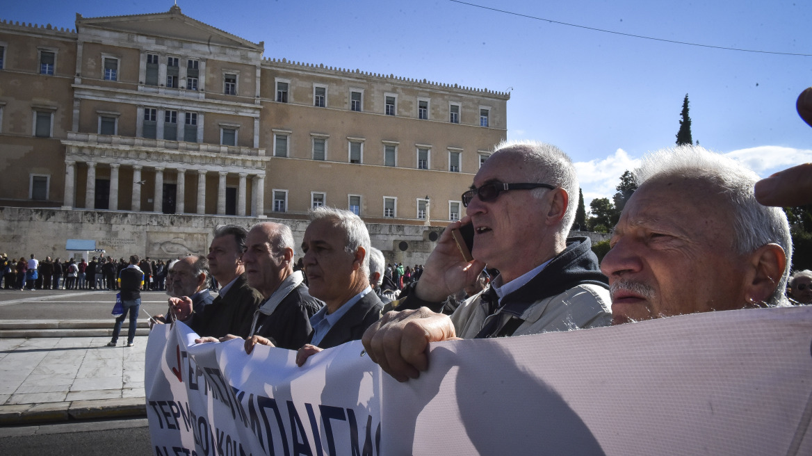 Αναδρομικά συνταξιούχων: Δεν χρειάζονται προσφυγέςδιαμηνύει η κυβέρνηση