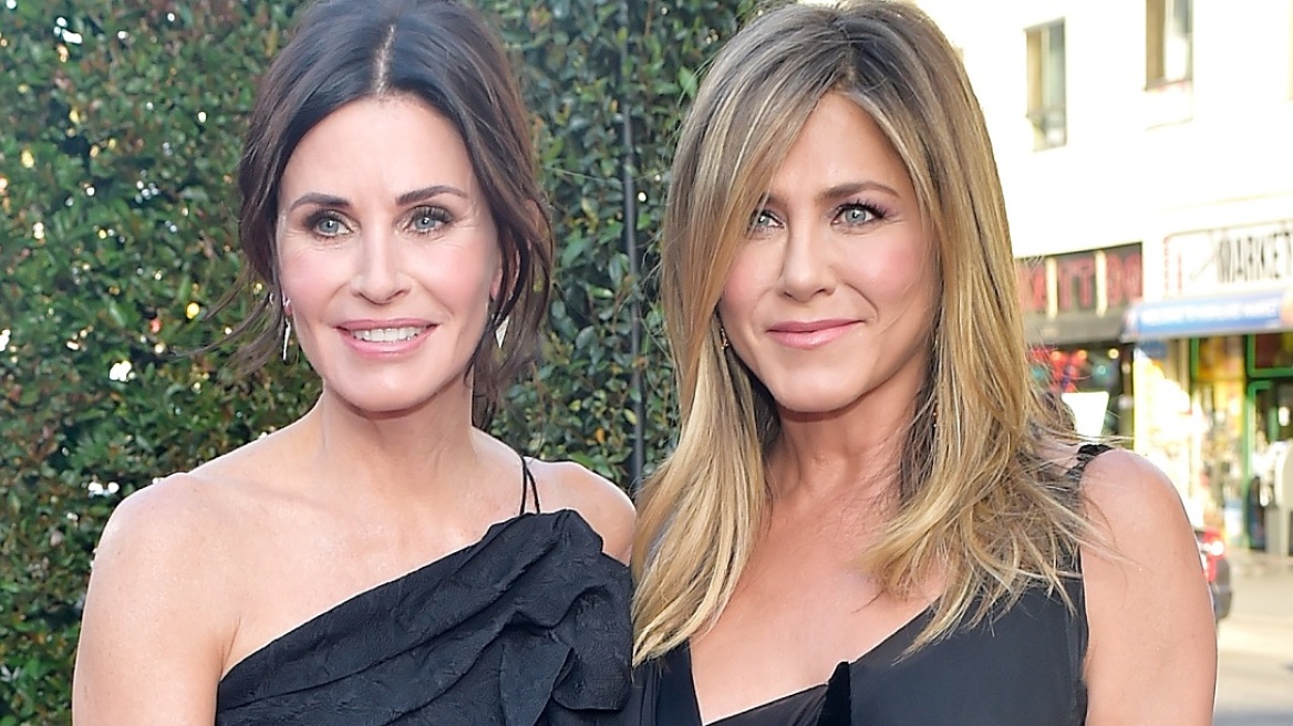 Jennifer Aniston -Courteney Cox: Συγκλονίζει η φωτογραφία του φίλου τους που νόσησε από τον COVID-19