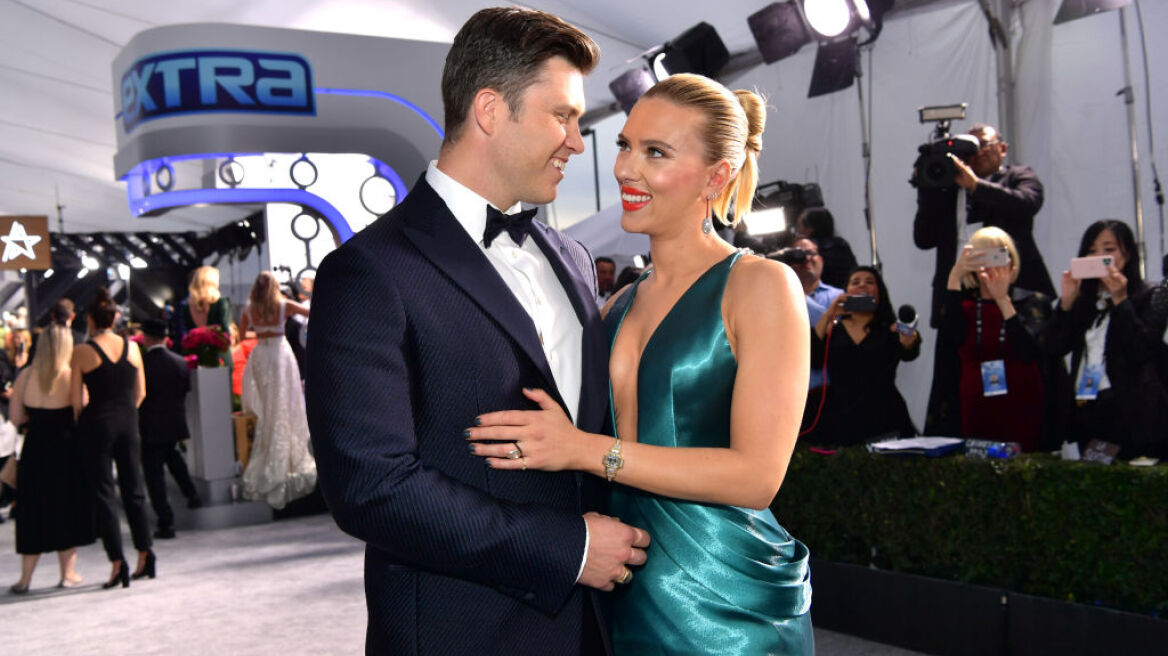 Scarlett Johansson - Colin Jost: «Σύννεφα» στο γάμο του ζευγαριού