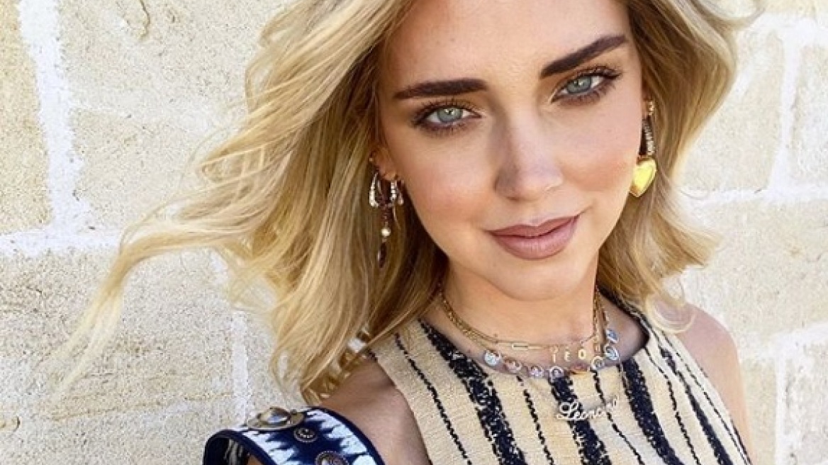 Το νέο μανικιούρ της Chiara Ferragni είναι ένας φανταστικός, πολύχρωμος κόσμος