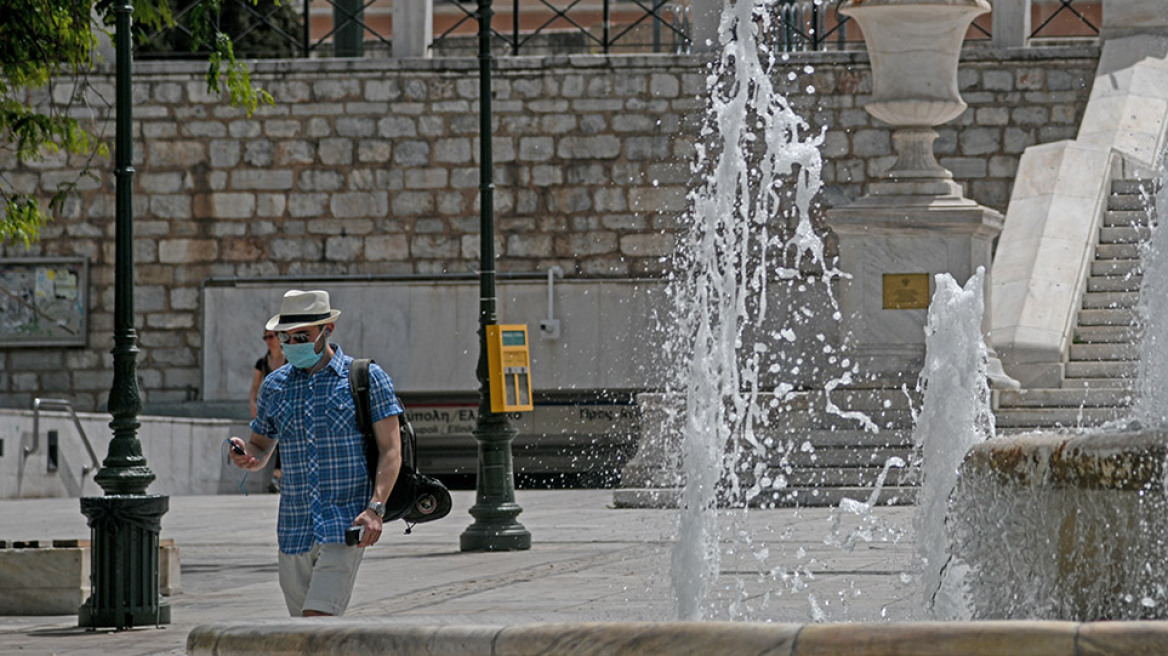 Καιρός - Καύσωνας: Τρεις ημέρες με 40άρια - Νέοι χάρτες με τις θερμοκρασίες