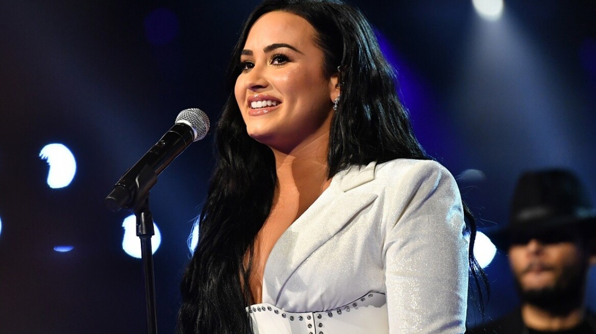 Demi Lovato: Εντυπωσιακή βραδινή έξοδος με τον Max Ehrich στο Μαλιμπού