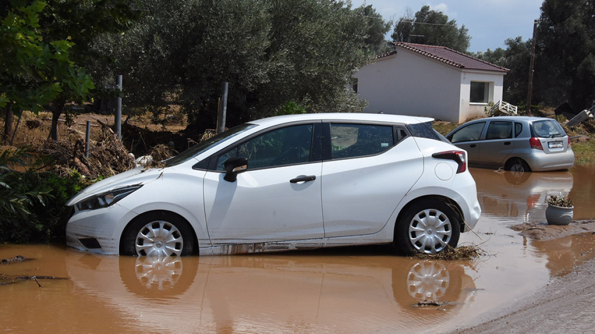 Εύβοια - Κακοκαιρία: 300 χιλιοστά βροχής έπεσαν σε οκτώ ώρες στη Στενή 