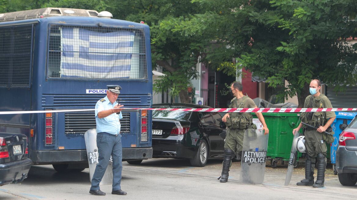 Θεσσαλονίκη: Μεγάλη αστυνομική επιχείρηση σε υπό κατάληψη κτίριο