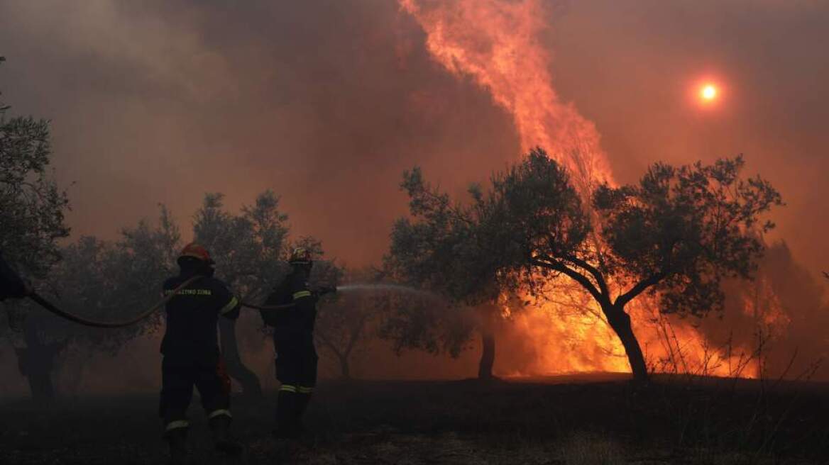 Υψηλός κίνδυνος πυρκαγιάς σε Κρήτη, Αττική και Δωδεκάνησα την Τρίτη