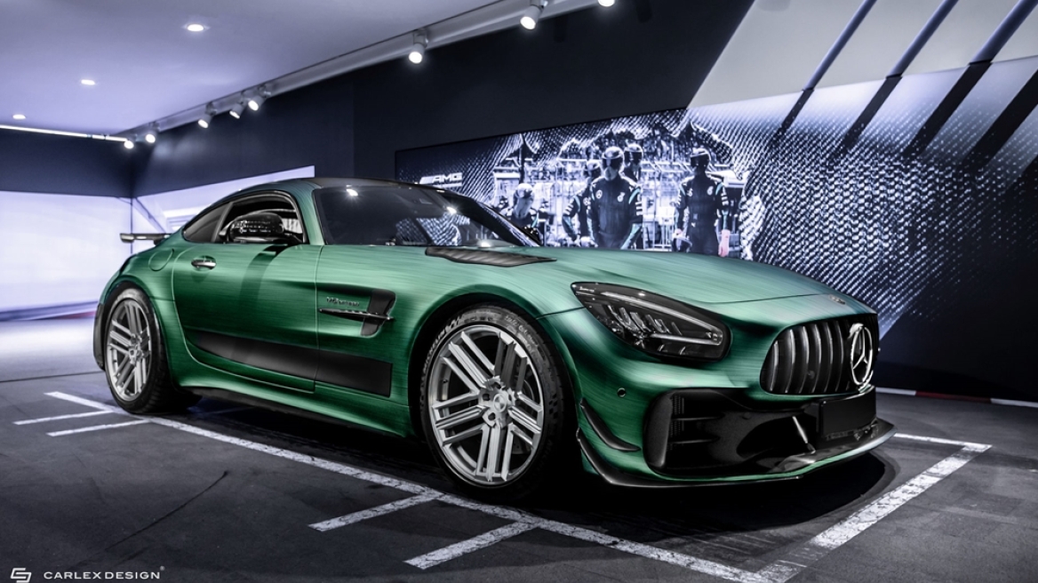 Μια Mercedes-AMG GT R Pro με tattoo