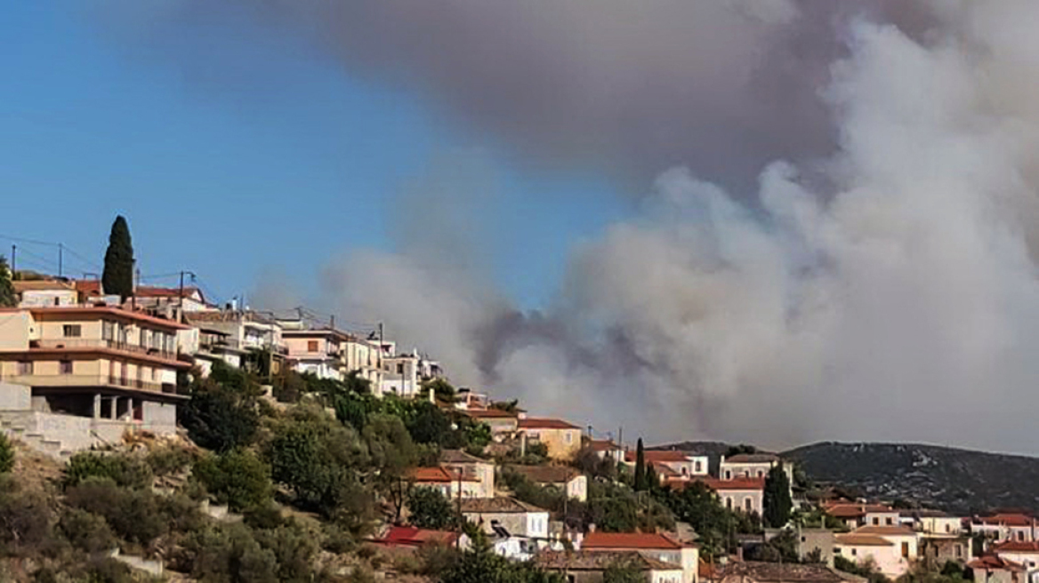 Φωτιά στη Μάνη: Διάσπαρτες οι εστίες - Κρίσιμες οι επόμενες ώρες