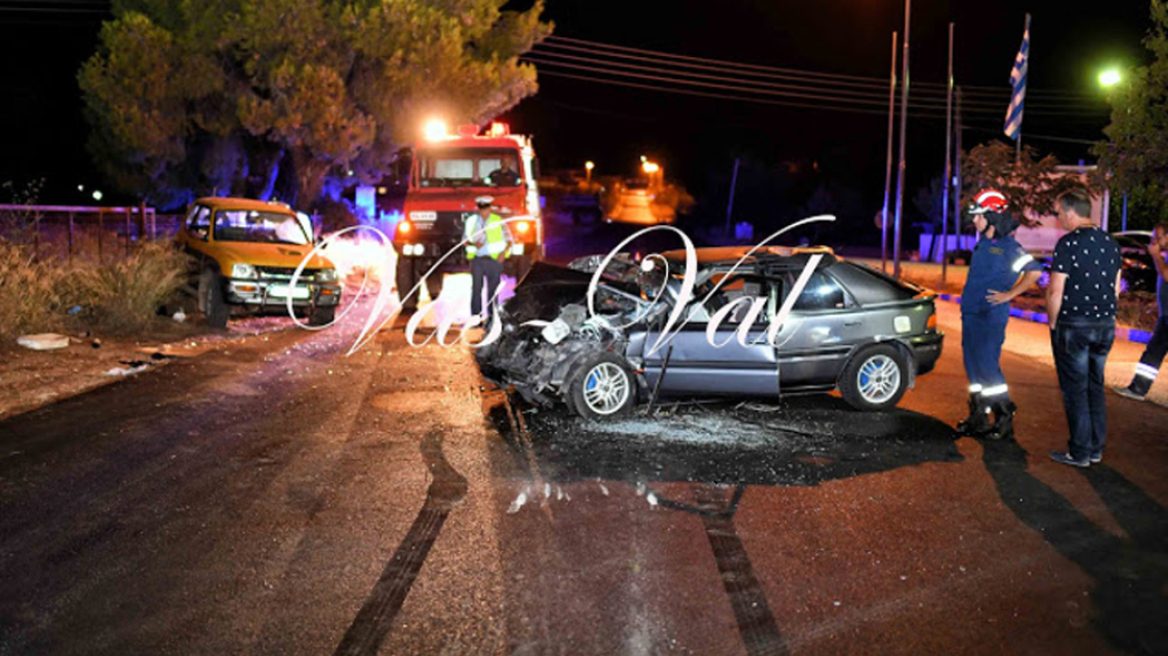 Σφοδρή σύγκρουση αγροτικού με ΙΧ στην Κορινθία - Νεκρός ένας 47χρονος