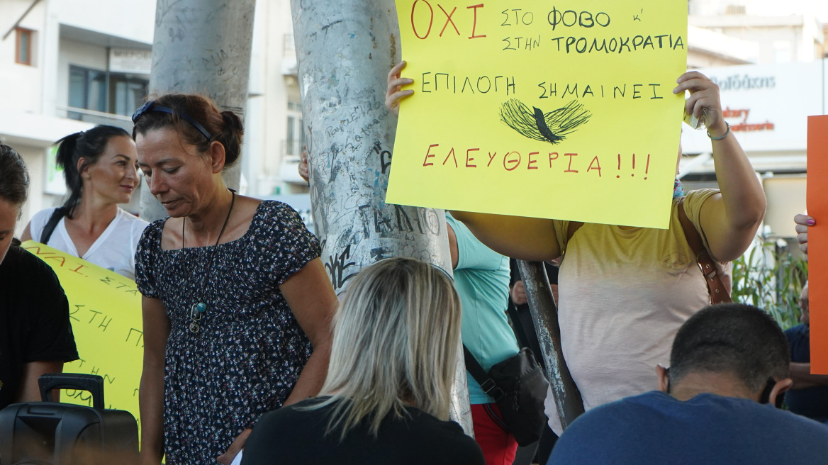 Λαζανάς (ΘΕΜΑ 104,6): Όποιος θέλει να αυτοκτονήσει, ας μην χρησιμοποιεί μάσκα