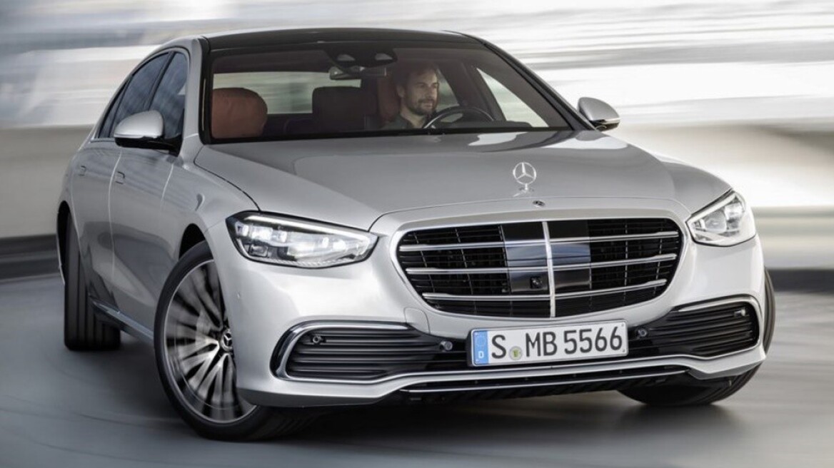 Η νέα Mercedes S-Class μπορεί να στρίψει τους πίσω τροχούς έως και 10 μοίρες