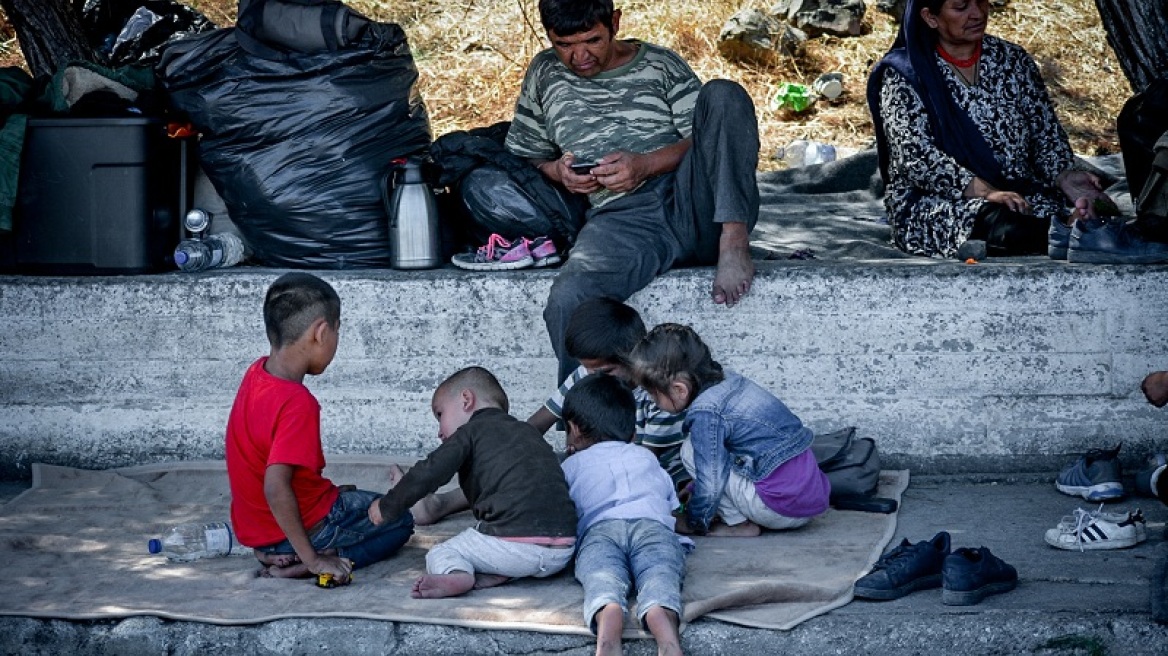 Κομισιόν για Μόρια: «Στείλαμε επιπλέον βοήθεια στην Ελλάδα - Κάνουμε ό,τι μπορούμε να βοηθήσουμε»