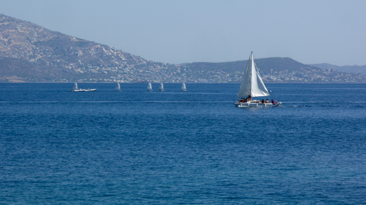 Καιρός: Δείτε πού έρχονται τα «πρωτοβρόχια»