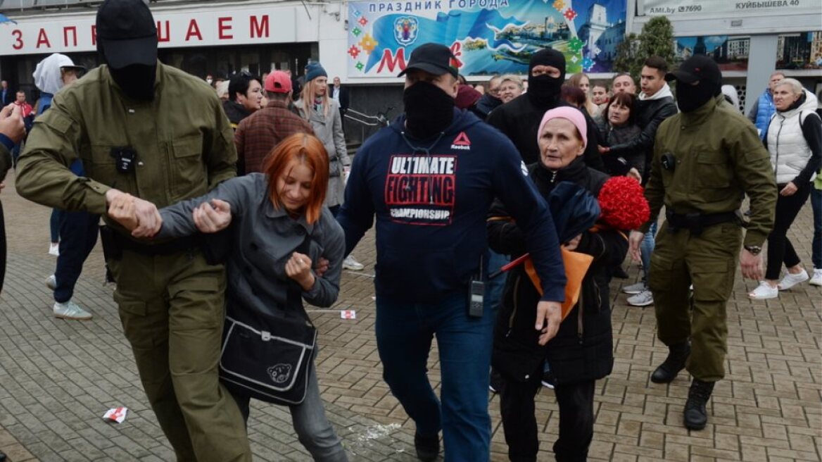 Λευκορωσία: Η Ρωσία αποσύρει τον στρατό της από τα σύνορα